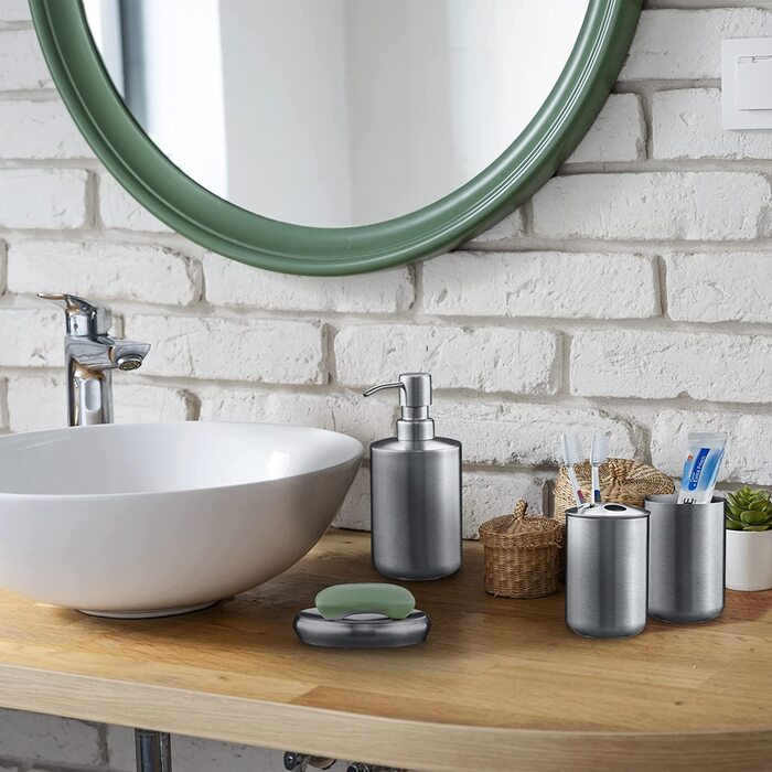 Relaxdays Badezimmer Set, 4-teilig, Seifenspender, Seifenschale, Zahnputzbecher, Zahnbürstenhalter, Edelstahl, Silber 1003887