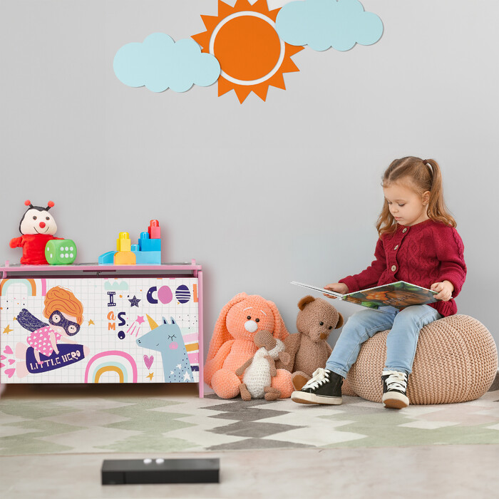 Relaxdays Spielzeugtruhe mit Heldin-Motiv