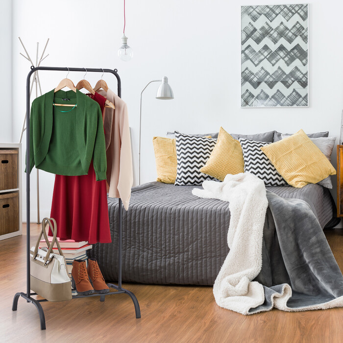 Relaxdays Metall Kleiderständer mit Ablage