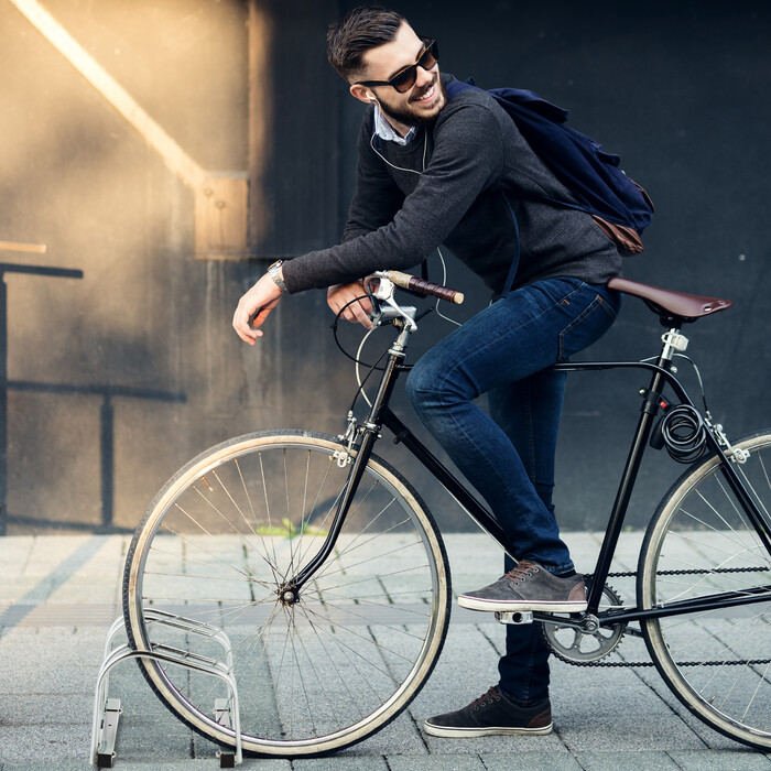 Relaxdays Silberner Fahrradständer für 2 Fahrräder