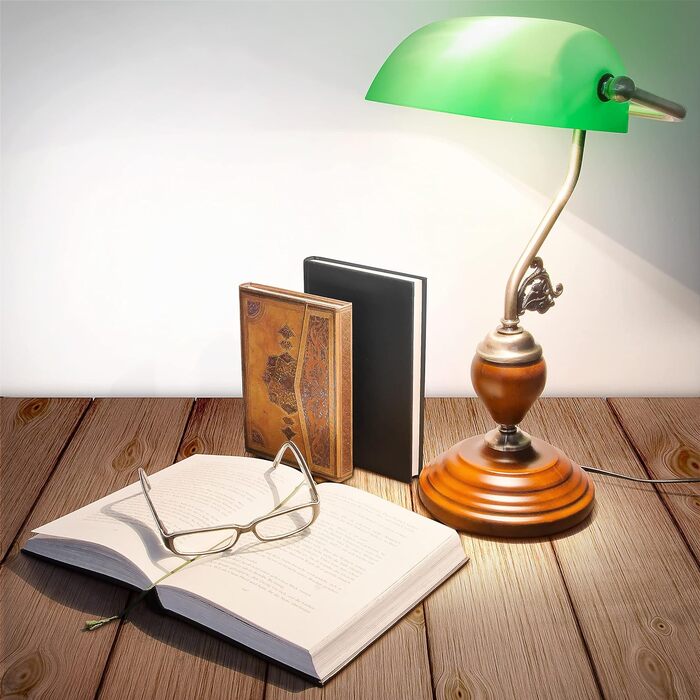 Relaxdays Bankerlampe Holzfuß grün Klassiker Schreibtischlampe – Retro Tischlampe Banker Lampe Messing-Optik & geschwungenen Verzierungen der 30er Jahre – Holz Gals Metall – 26,5 x 43 x 18 cm – E27