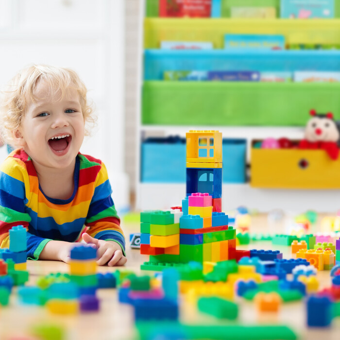 Relaxdays Kinderregal mit 2 Boxen & 3 Hängefächern