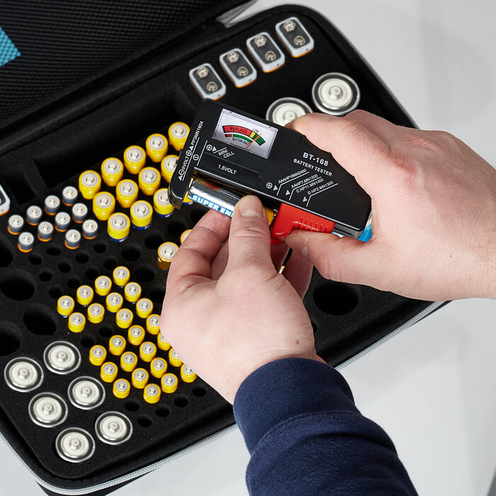 Relaxdays Batterie Koffer mit Tester